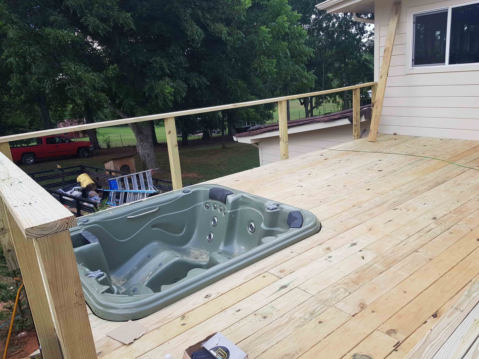 Deck & Fence Repair, Painting & Staining